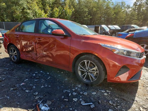 2022 KIA FORTE FE, LXS — Passenger 3/4