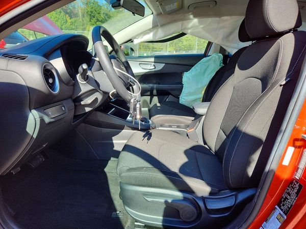 2022 KIA FORTE FE, LXS — DENT
