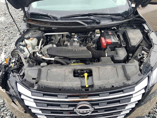 2025 NISSAN ROGUE SV — Engine bay