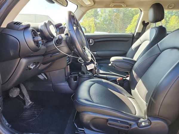 2016 MINI COOPER — DENT