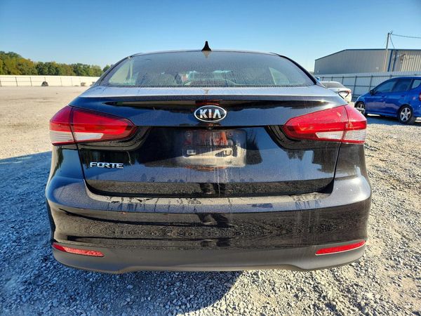 2018 KIA FORTE LX Base