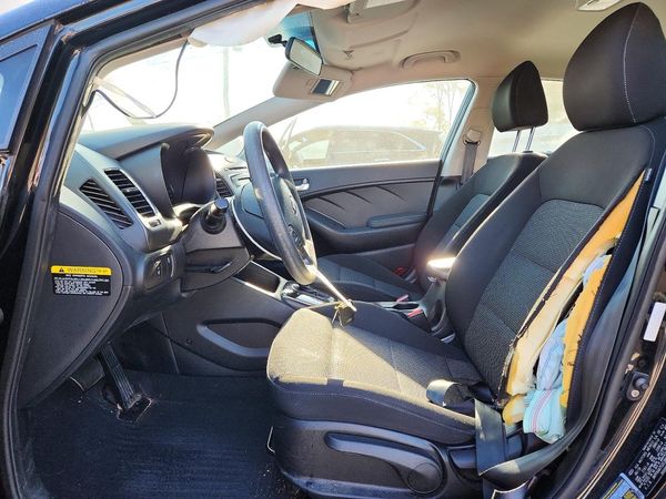 2018 KIA FORTE LX Base — DENT