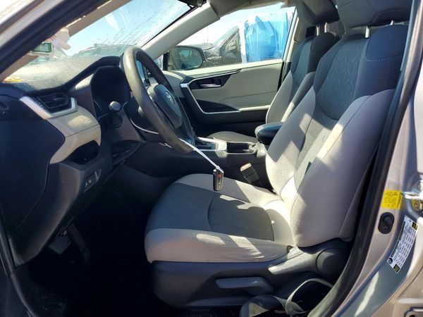 2019 TOYOTA RAV4 — DENT