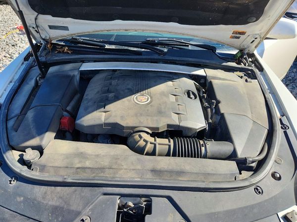 2012 CADILLAC CTS Premium — Engine bay
