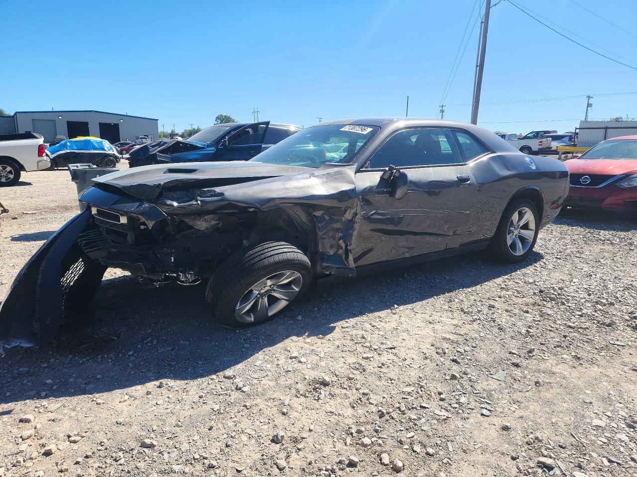 2015 DODGE CHALLENGER SXT — Front 3/4