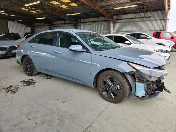 2021 HYUNDAI ELANTRA SEL — Passenger 3/4