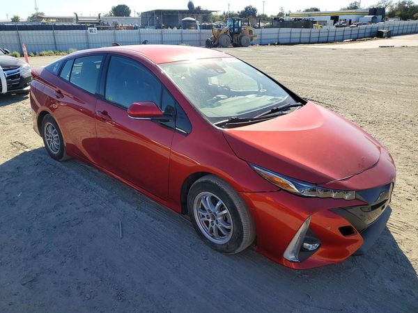 2019 TOYOTA PRIUS Plus/Premium/Advanced — Passenger 3/4