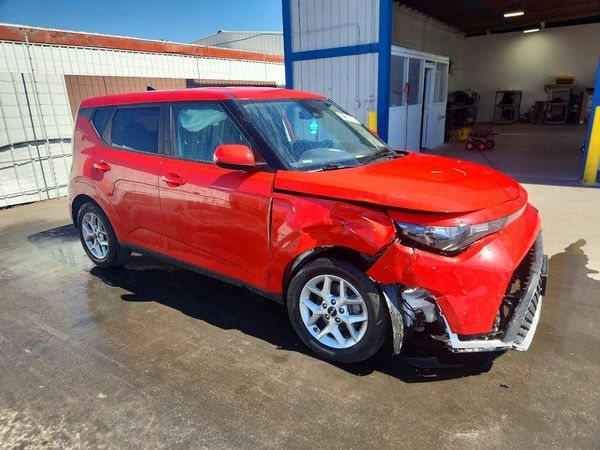 2023 KIA SOUL LX, S — Passenger 3/4