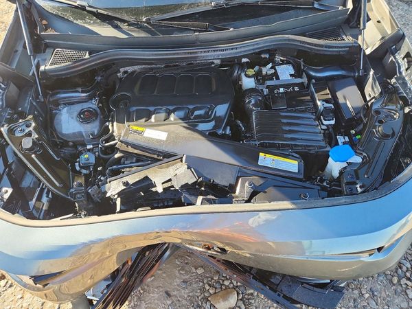 2026 VOLKSWAGEN TIGUAN SE — Engine bay