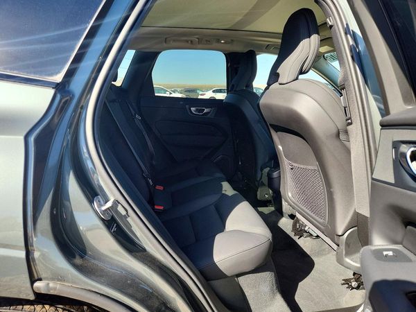 2026 VOLVO XC60 Plus Dark — PSRS