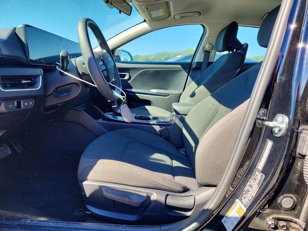2026 KIA K4 LX, LXS — DENT