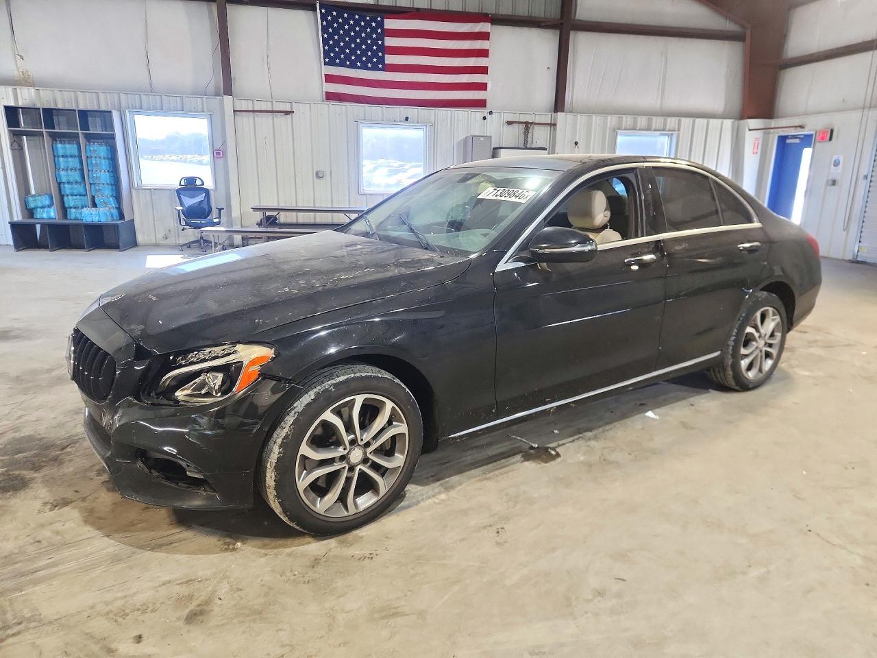 2016 MERCEDES-BENZ C C300-4M — Front 3/4