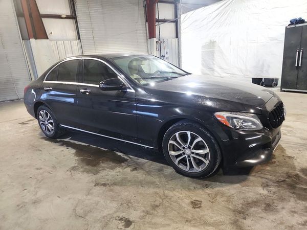 2016 MERCEDES-BENZ C C300-4M — Passenger 3/4