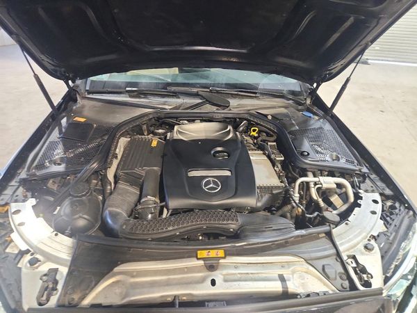 2016 MERCEDES-BENZ C C300-4M — Engine bay