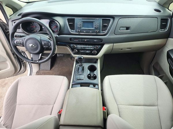 2016 KIA SEDONA L - Low level — CKPT