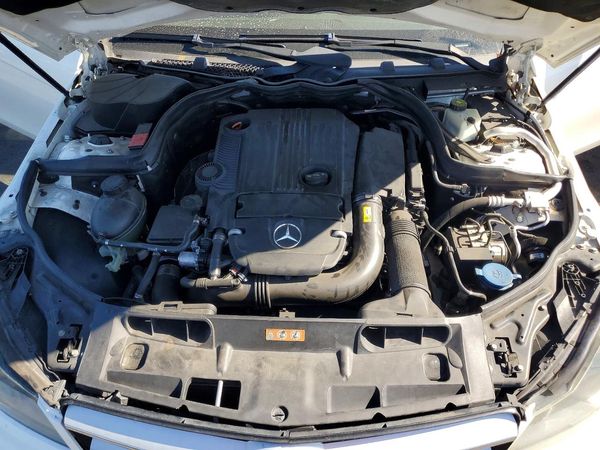 2012 MERCEDES-BENZ C C250 — Engine bay