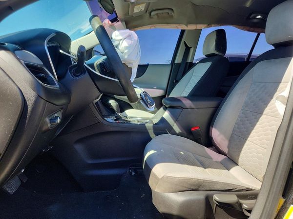 2018 CHEVROLET EQUINOX LS — DENT