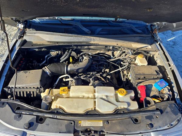 2012 JEEP LIBERTY Sport — Engine bay
