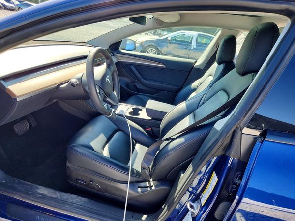 2023 TESLA MODEL 3 — DENT