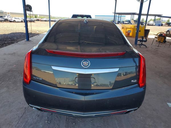 2015 CADILLAC XTS Platinum Edition — DIRR
