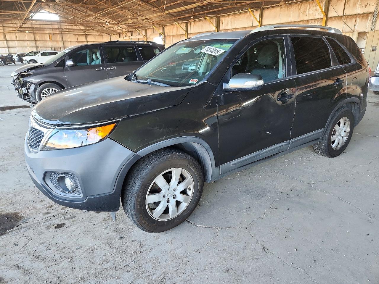 2012 KIA SORENTO GL(Middle-low grade) — Front 3/4
