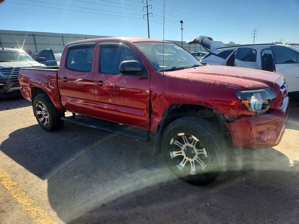 2014 TOYOTA TACOMA Delux Grade — Passenger 3/4