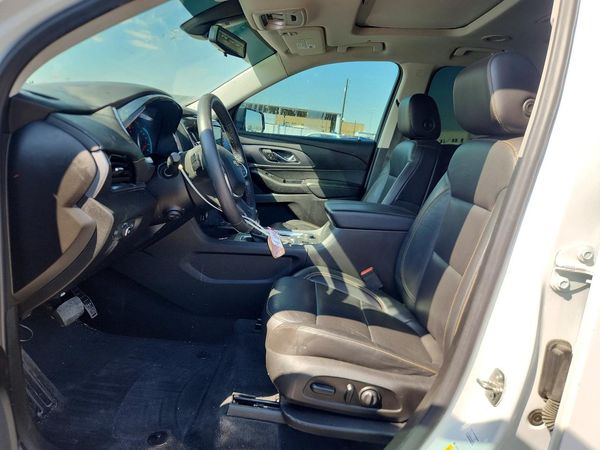 2021 CHEVROLET TRAVERSE Premier — DENT