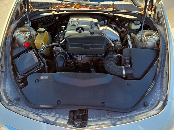 2014 CADILLAC CTS — Engine bay