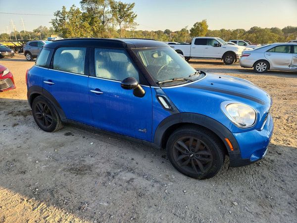 2012 MINI COOPER — Passenger 3/4