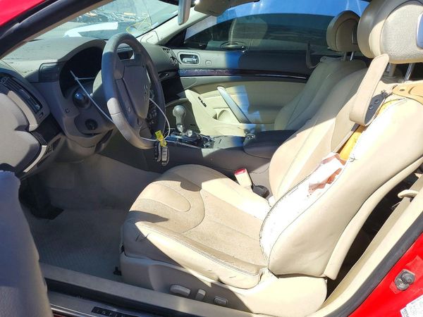 2013 INFINITI G37 — DENT