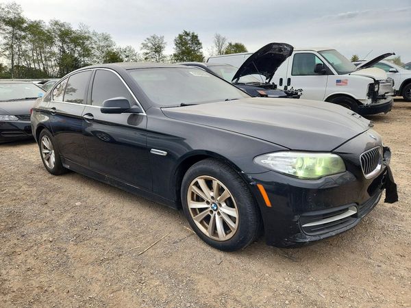 2014 BMW 528 — Passenger 3/4
