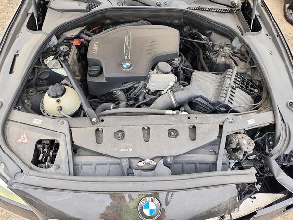 2014 BMW 528 — Engine bay