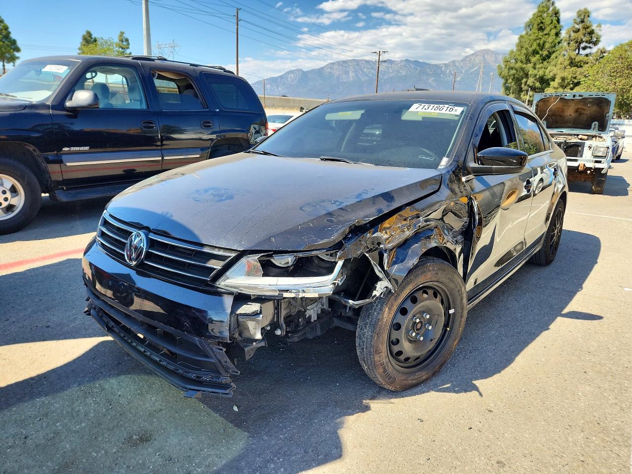 2017 VOLKSWAGEN JETTA S — Front 3/4