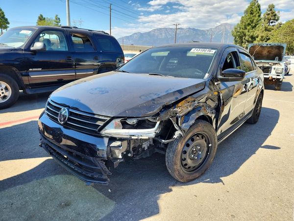 2017 VOLKSWAGEN JETTA — DSFA — Front 3/4