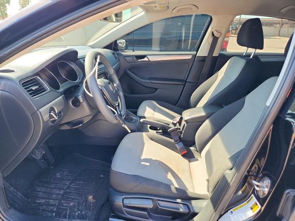 2017 VOLKSWAGEN JETTA S — DENT