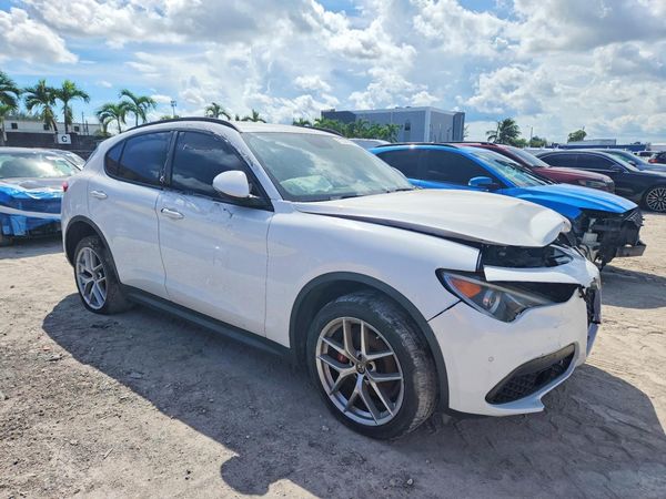2019 ALFA ROMEO STELVIO TI AWD — Passenger 3/4