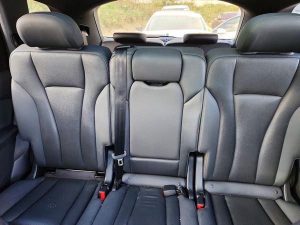 2020 AUDI Q7 quattro Premium Plus — SUVN