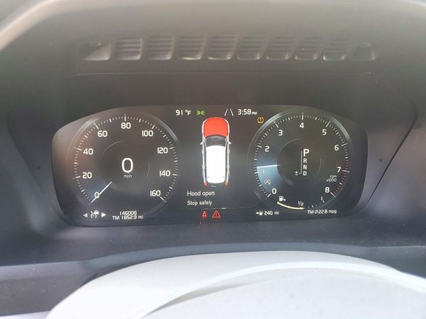 2016 VOLVO XC90 SV42 Momentum — ODOM