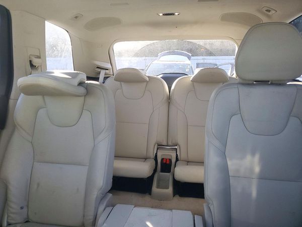 2016 VOLVO XC90 SV42 Momentum — SUVN