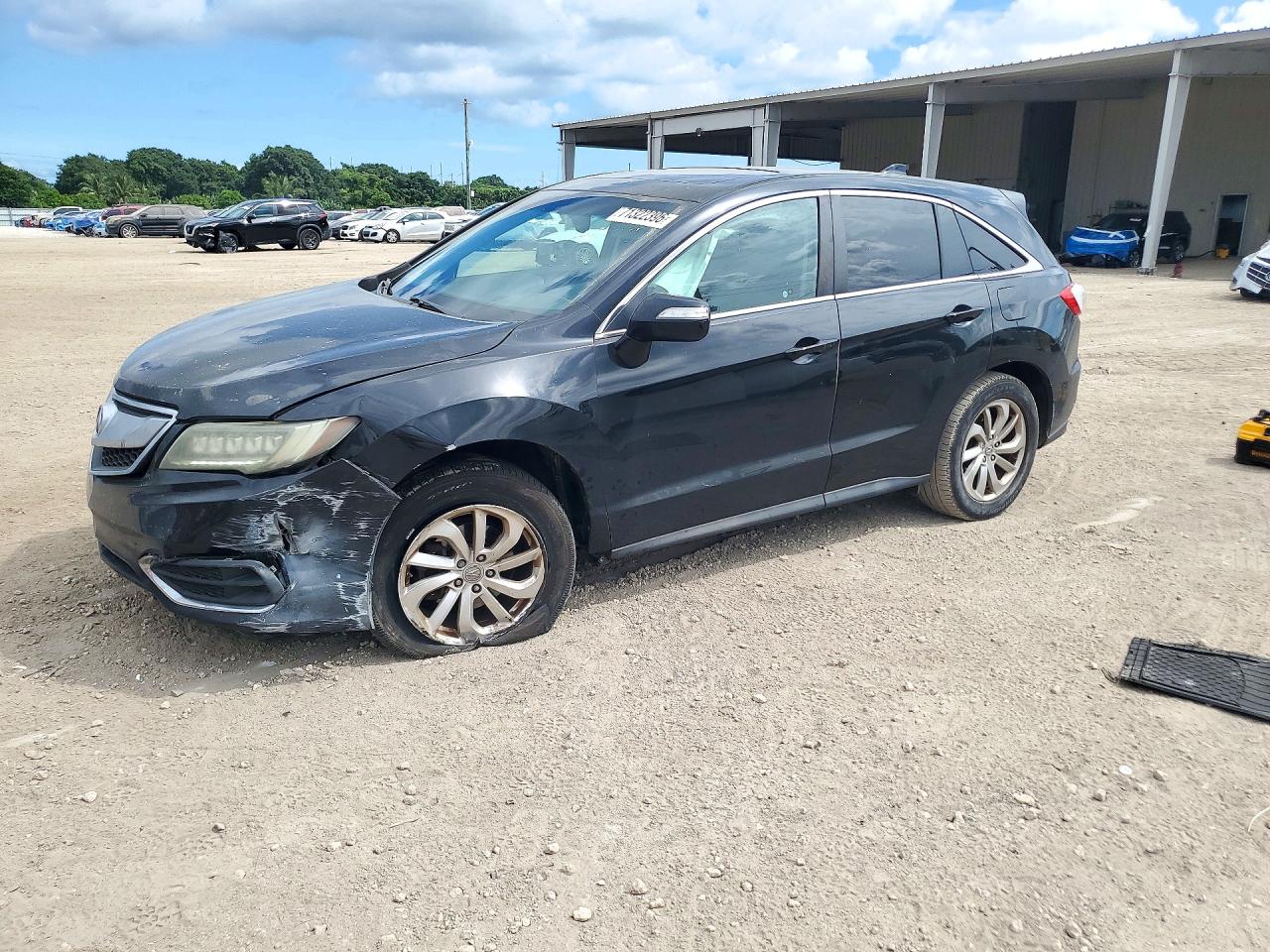 2017 ACURA RDX — Front 3/4