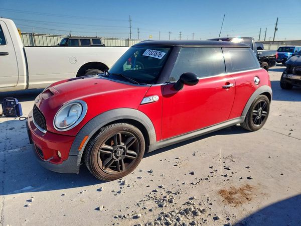 2012 MINI COOPER — Front 3/4