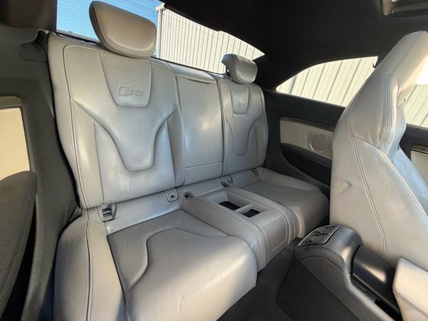 2012 AUDI S5 quattro Prestige