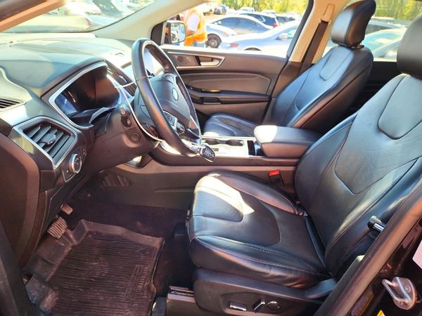2019 FORD EDGE Titanium — DENT
