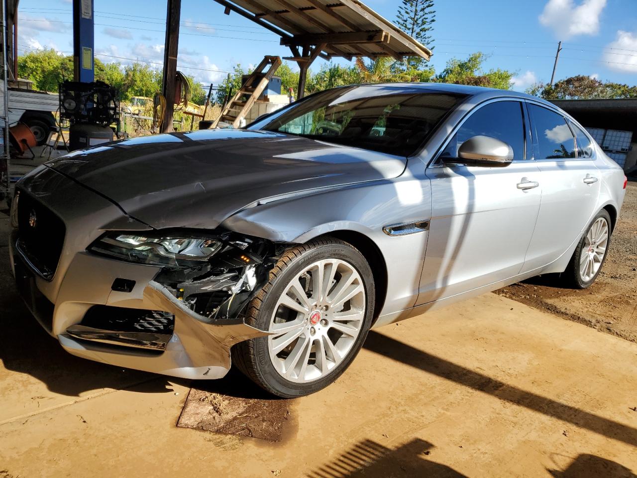 2019 JAGUAR XF Prestige