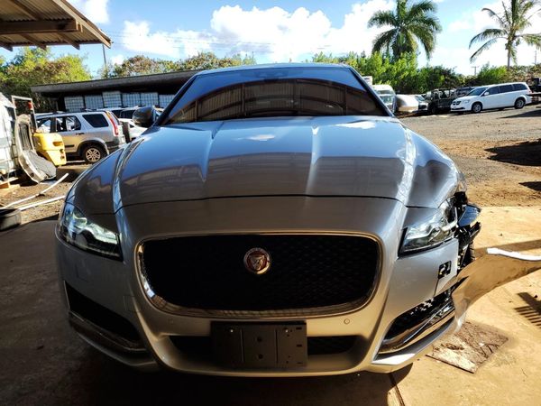 2019 JAGUAR XF Prestige