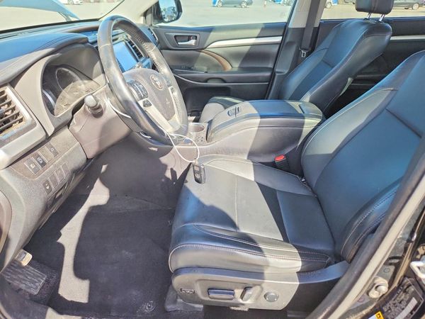 2018 TOYOTA HIGHLANDER SE/XLE — DENT