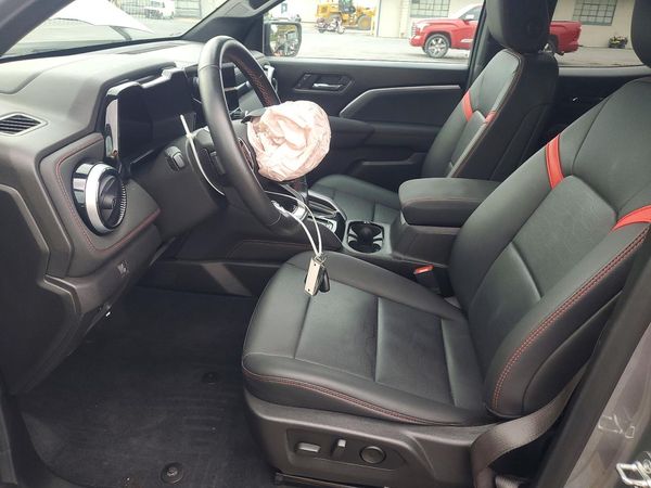2026 CHEVROLET COLORADO Z71 — DENT