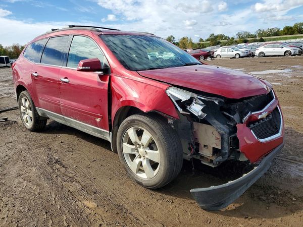 2012 CHEVROLET TRAVERSE LT — Passenger 3/4