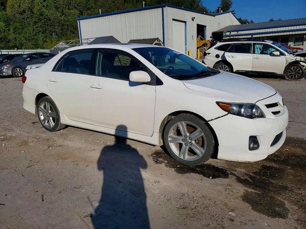 2013 TOYOTA COROLLA — Passenger 3/4