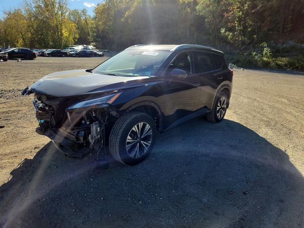 2021 NISSAN ROGUE SV — Front 3/4